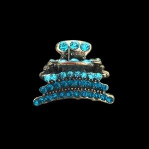 Mini hair clip with blue crystals
